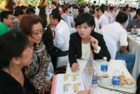 Giới địa ốc rầm rộ bung hàng